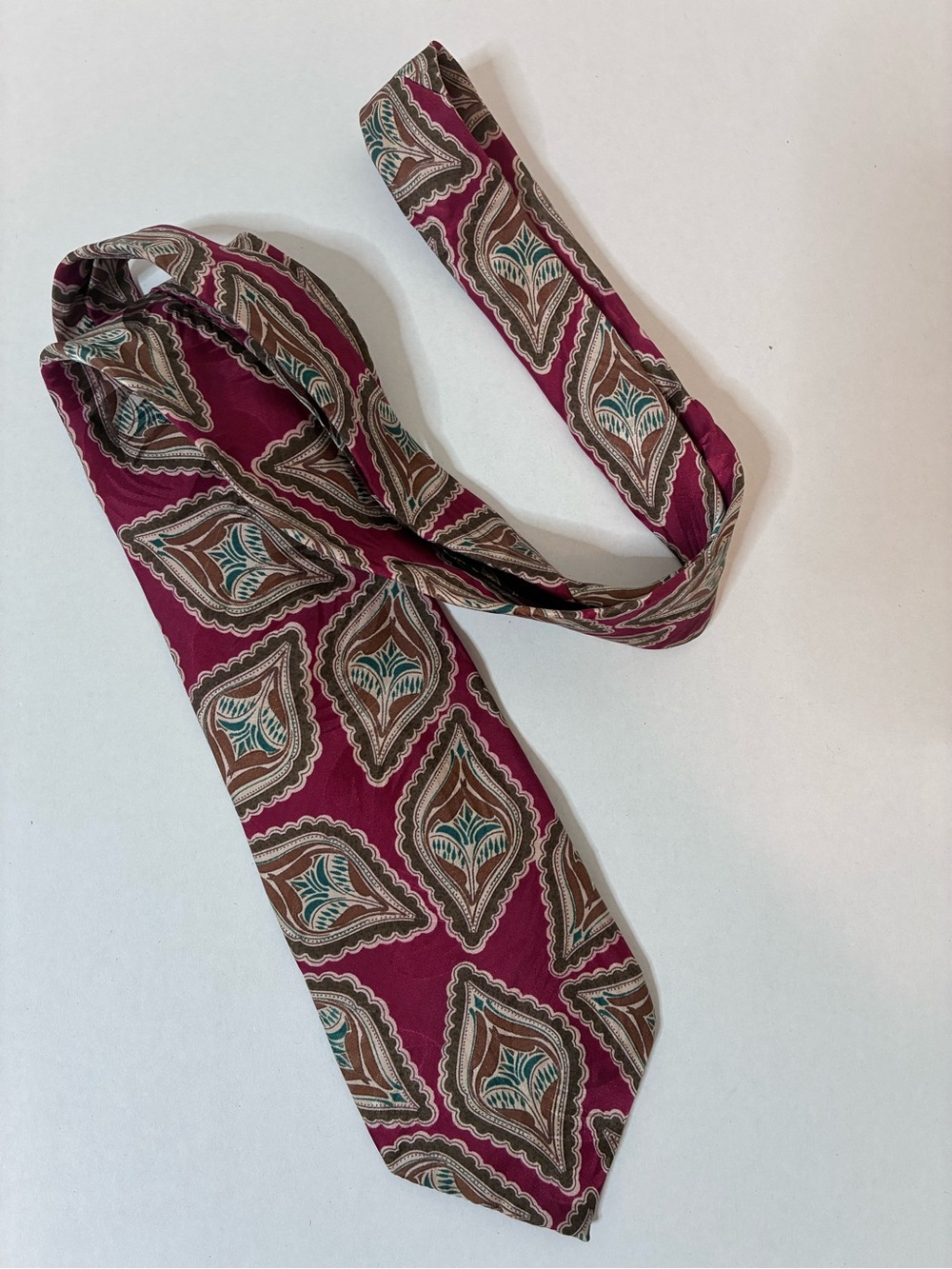Oscar de la Renta Neckwear Vintage Silk Tie Burgundy Medallion Print